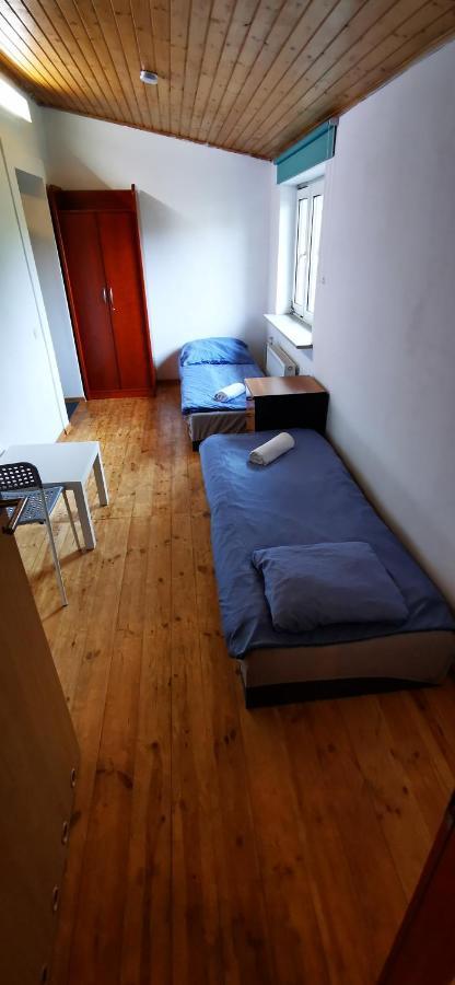 Hostel NIEDZWIADEK Warschau Exterior foto